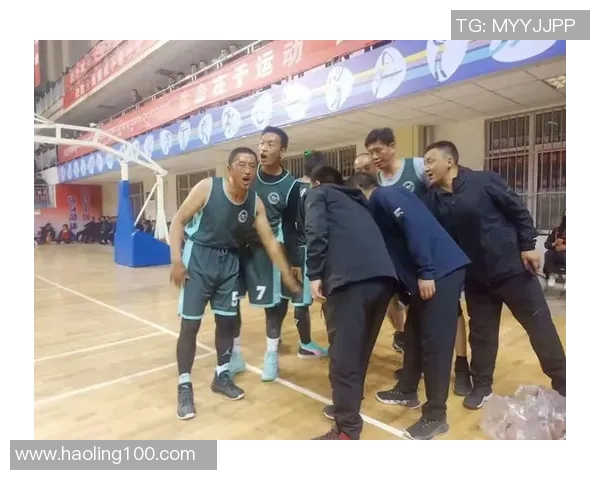 成都篮球队在杯赛中的灵活性展现与战术调整分析 成都篮球队在杯赛中的灵活性展现与战术调整分析