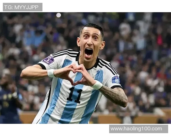 足球明星球服上的爱心故事与背后的温暖力量