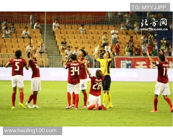 广州排球队的反击革新之路：重塑战术与团队精神的全新探索