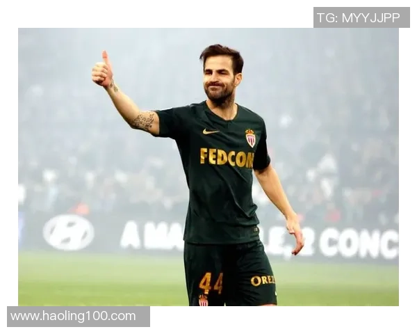 昔日足球明星重聚绿茵场再战青春岁月共谱传奇球队新篇章